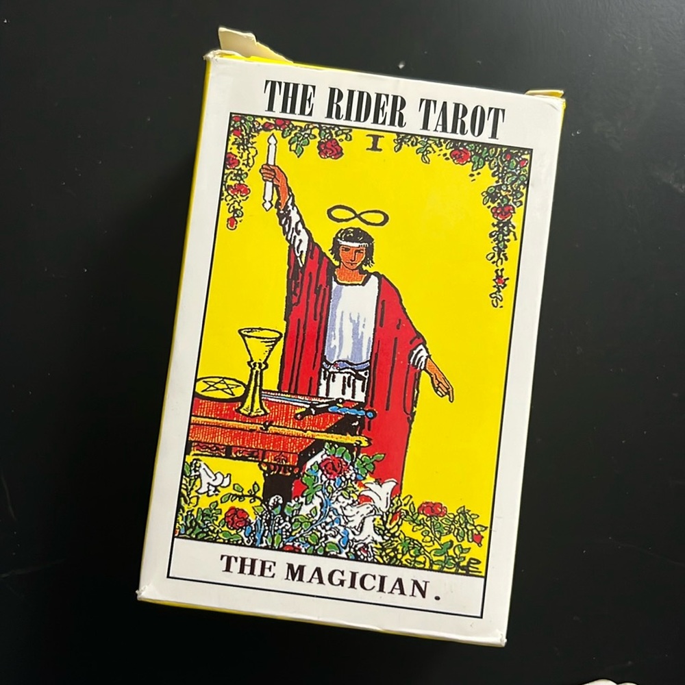 Classic tarot deck